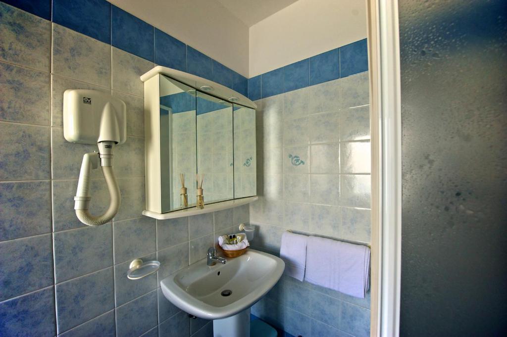 Hotel La Bussola Múggia الغرفة الصورة